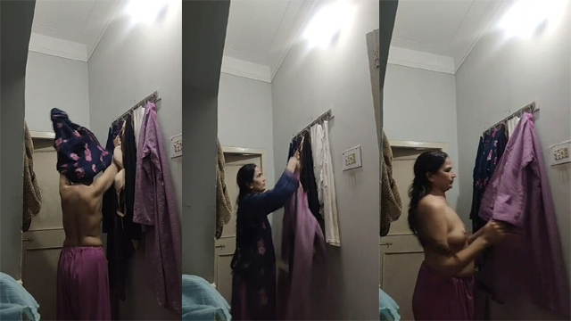 Bhabhi Changing Clothes Hidden Captured Secretly