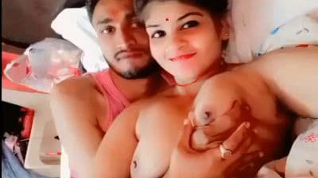 Chubby Punjabi Wife – In-bed Honeymoon Chudai Viral