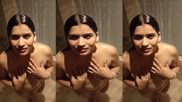 Desi GF Sucking Dick Bathing Video 2026