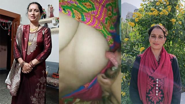 Desi Beautiful Cute Bhabhi Sucking Dick Boobs Tease