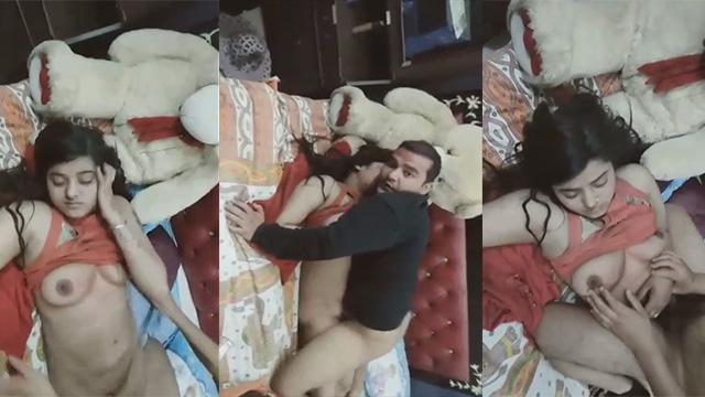 Young Virgin Girl Fucking Her Brother HD